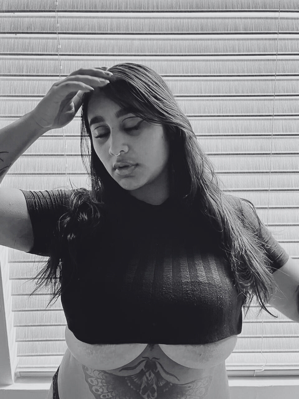 XXX Porn Photo of Nude amira_moon18 14