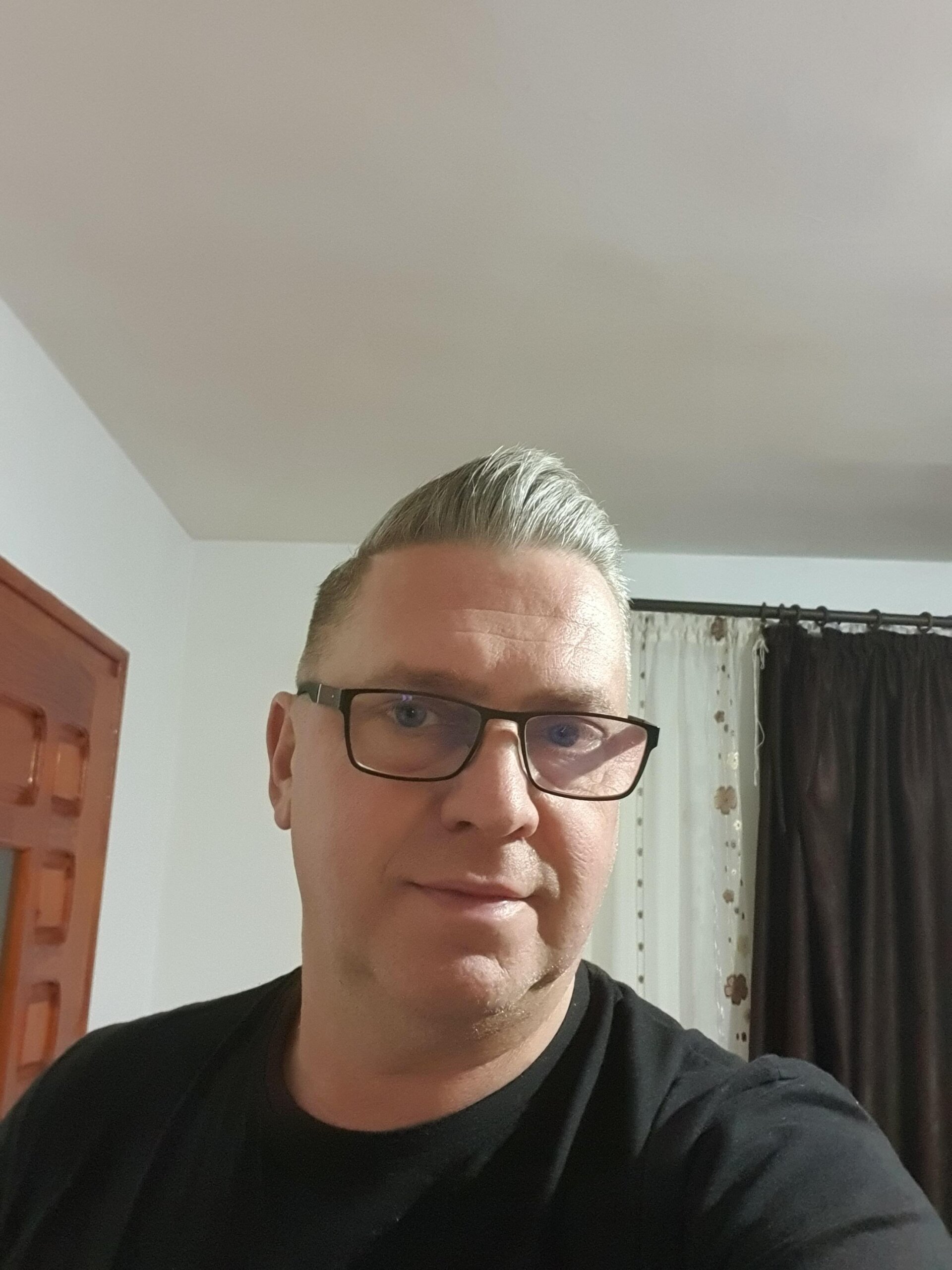 XXX Porn Photo of Nude RobertStripX 4