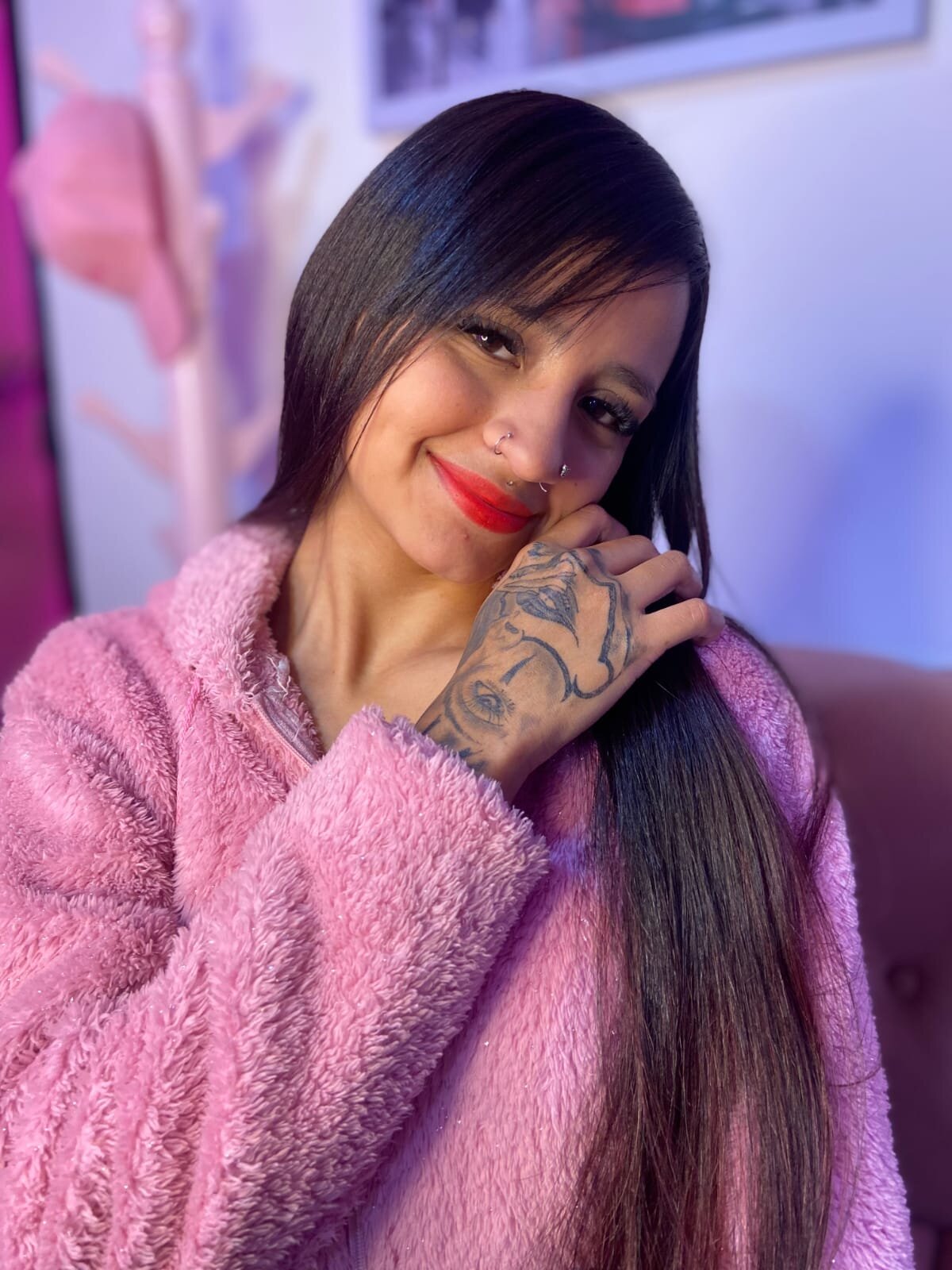 XXX Porn Photo of Nude Lauraa_pink12 3