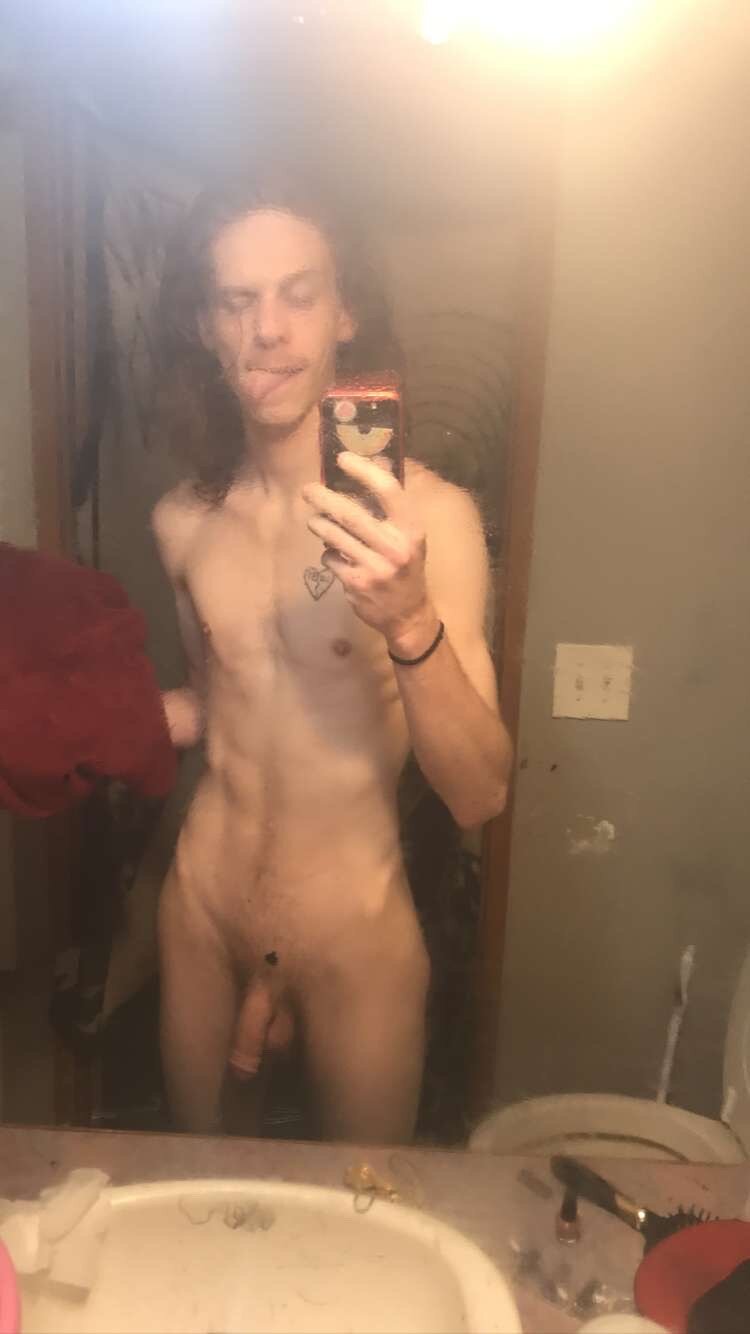 XXX Porn Photo of Nude CumWithMeMommy391 3