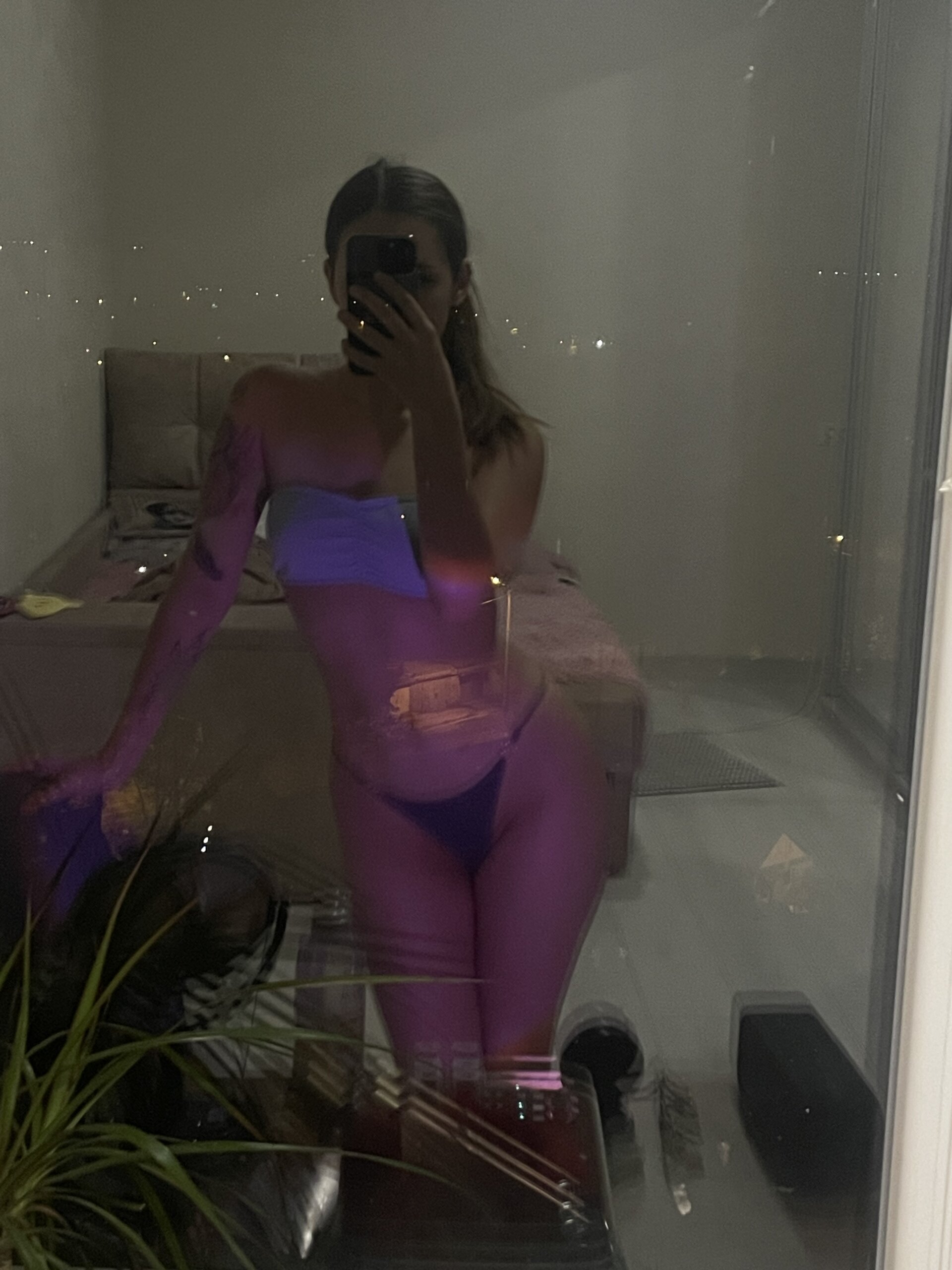 XXX Porn Photo of Nude WetpeAAAch 1