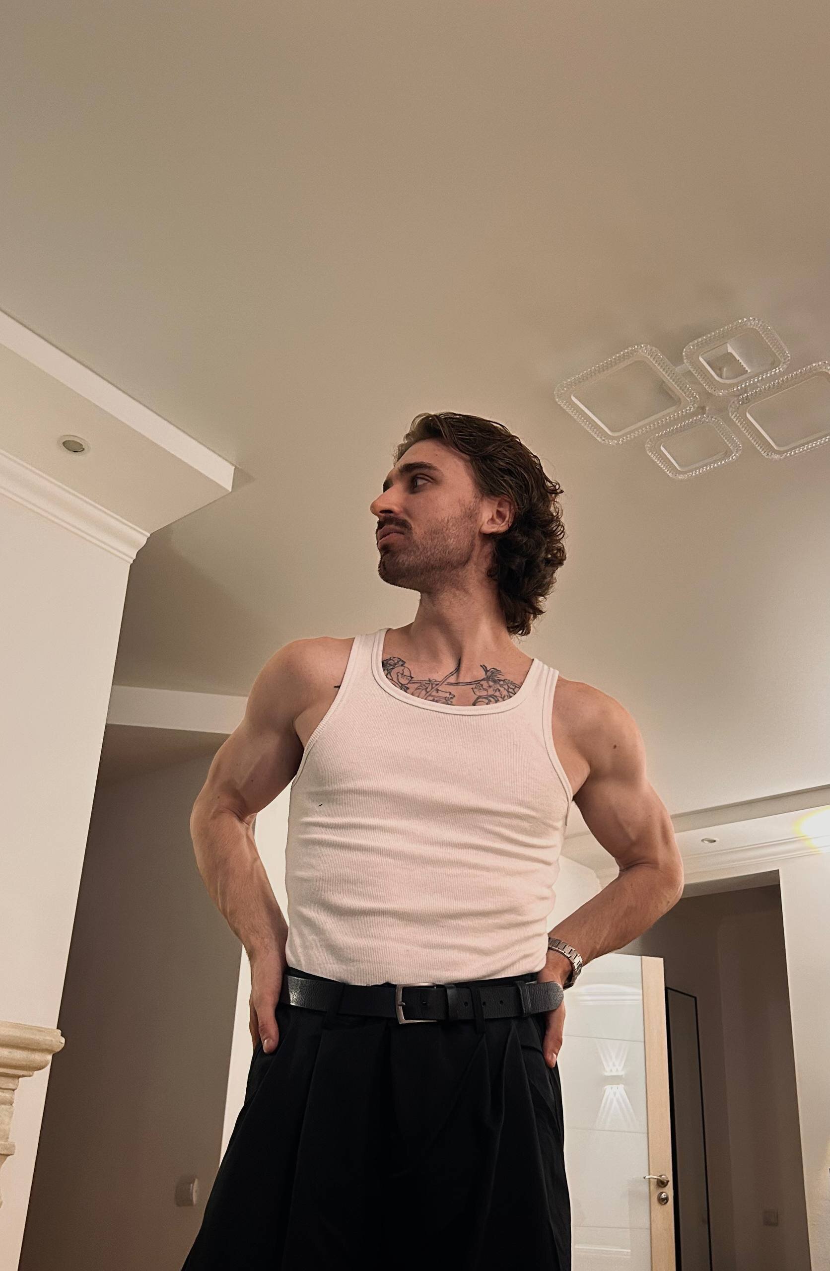XXX Porn Photo of Nude LiamKortes 4