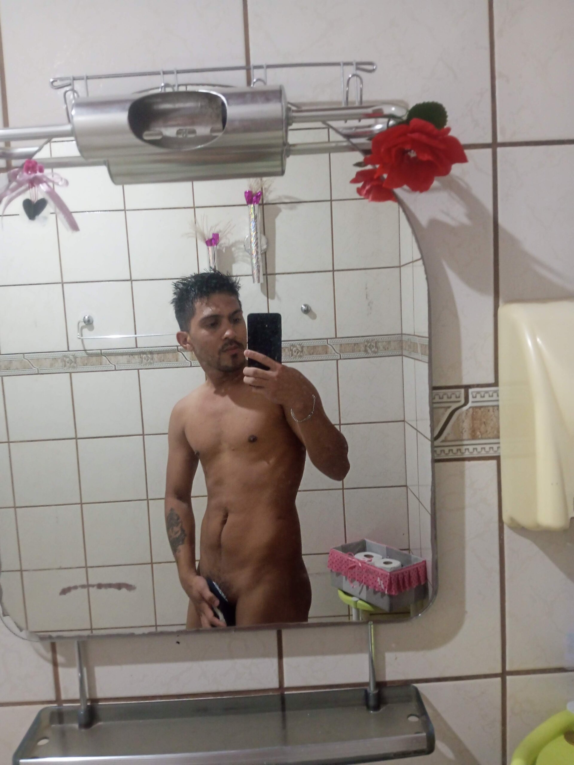 XXX Porn Photo of Nude tadeo_vetr 1