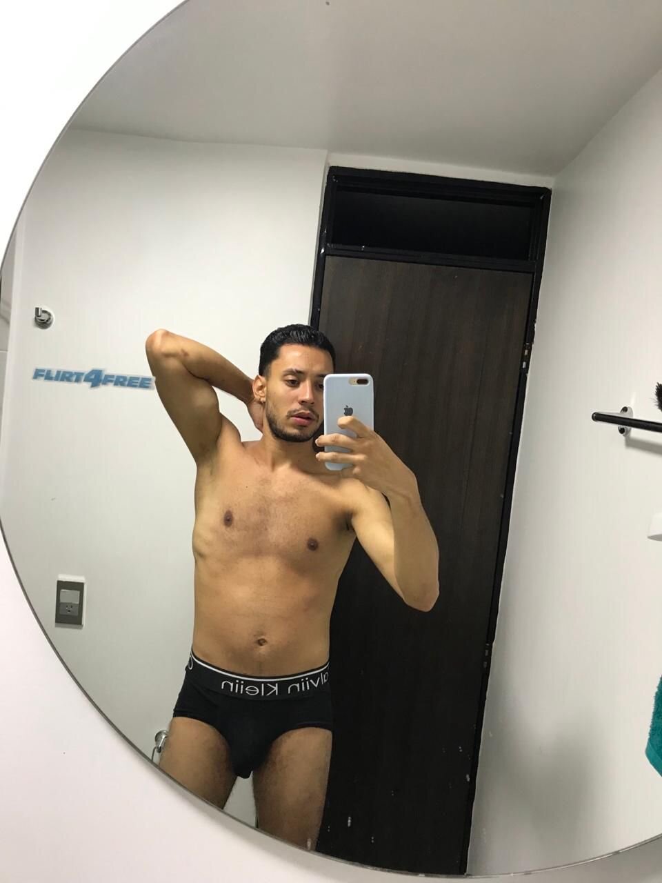 XXX Porn Photo of Nude dylanathens 5