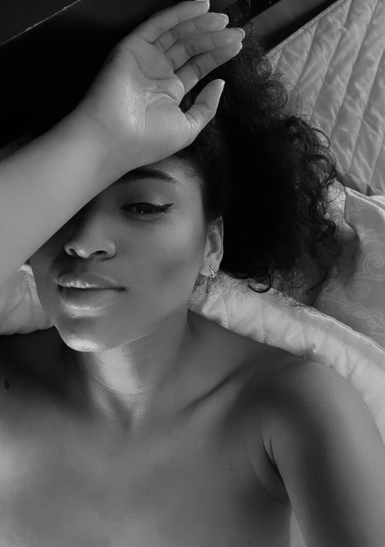 XXX Porn Photo of Nude Carlymonroee_ 29