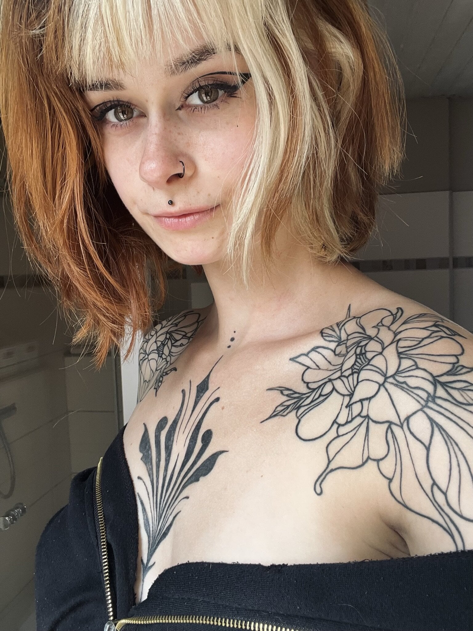 XXX Porn Photo of Nude SallyDinosaur 34