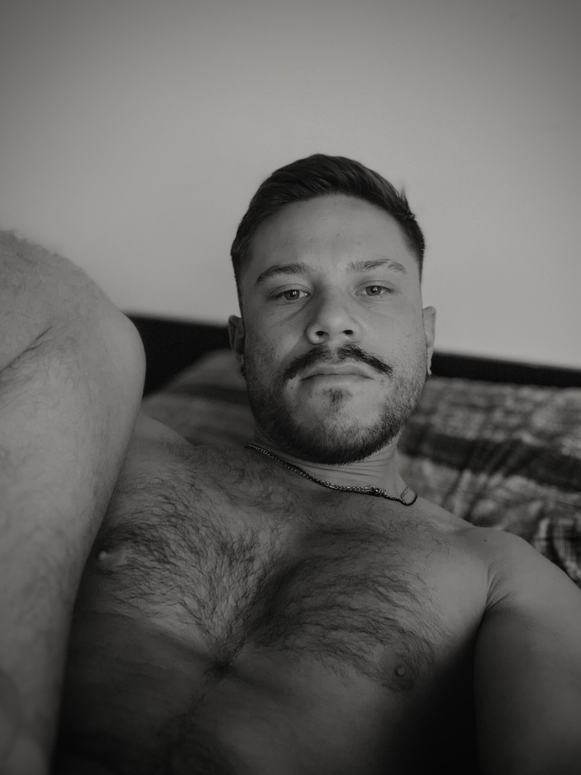 XXX Porn Photo of Nude xvikingolatinox 5