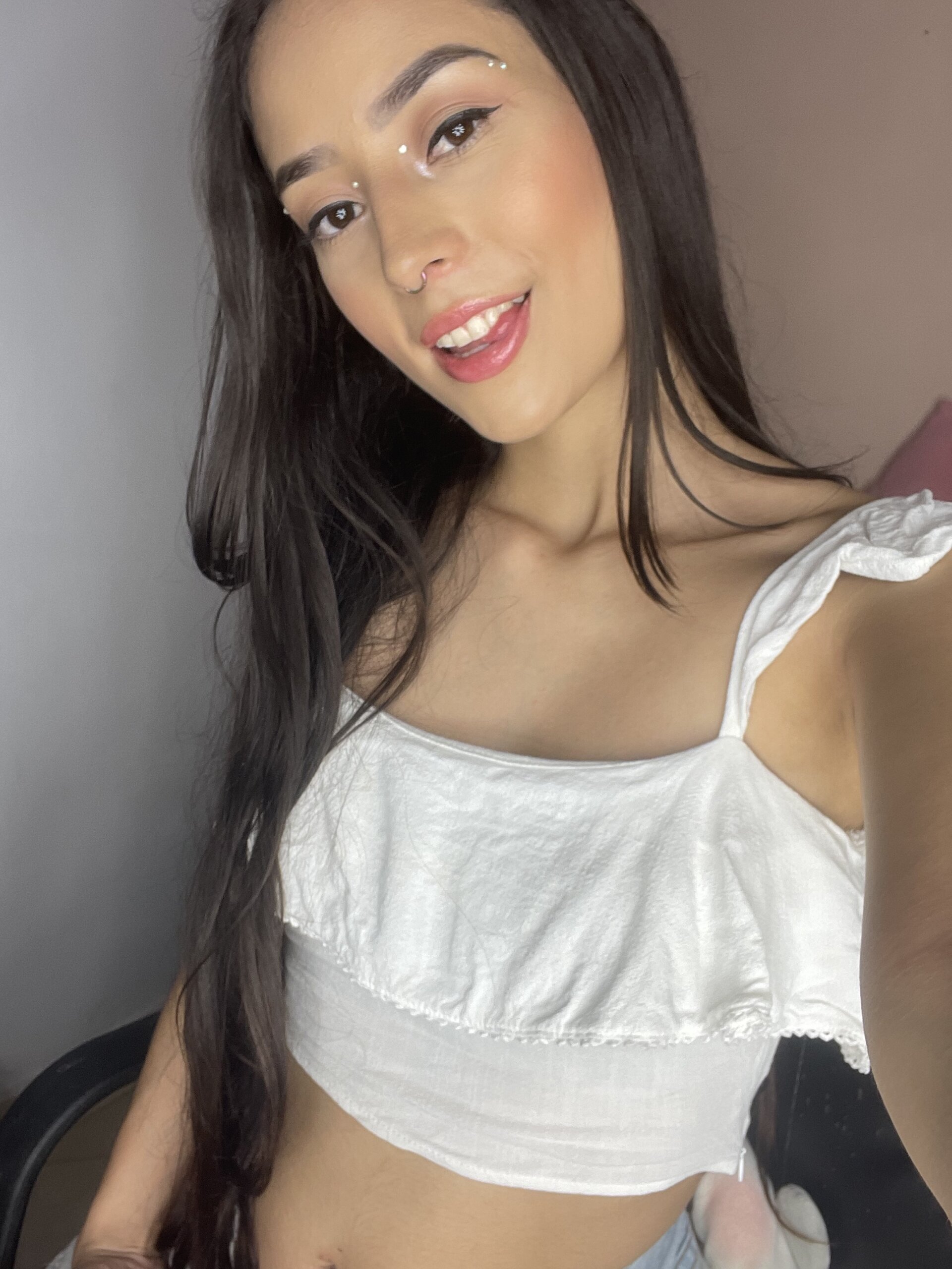 XXX Porn Photo of Nude little_hot_cat1 1