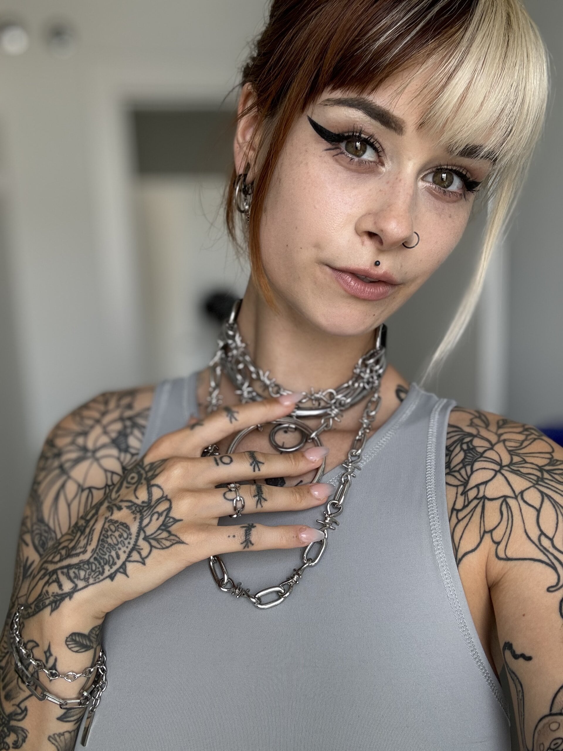 XXX Porn Photo of Nude SallyDinosaur 29