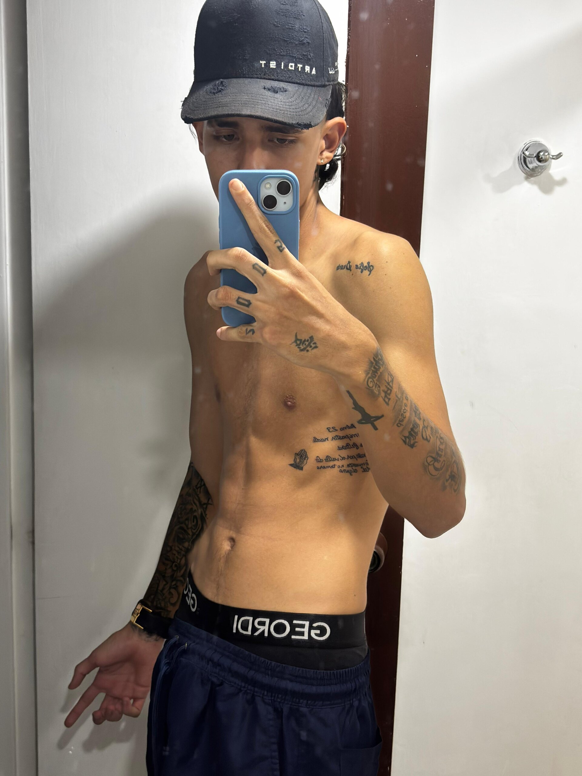 XXX Porn Photo of Nude Xanderr_owen2 3