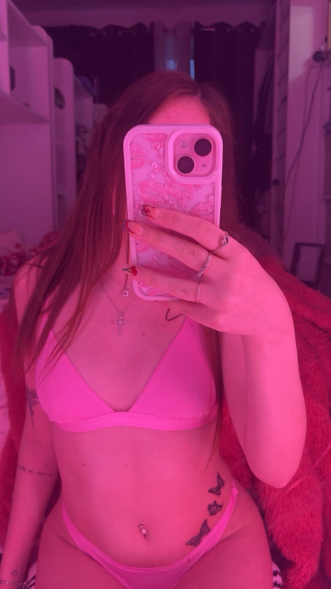 XXX Porn Photo of Nude LucyC_ 4