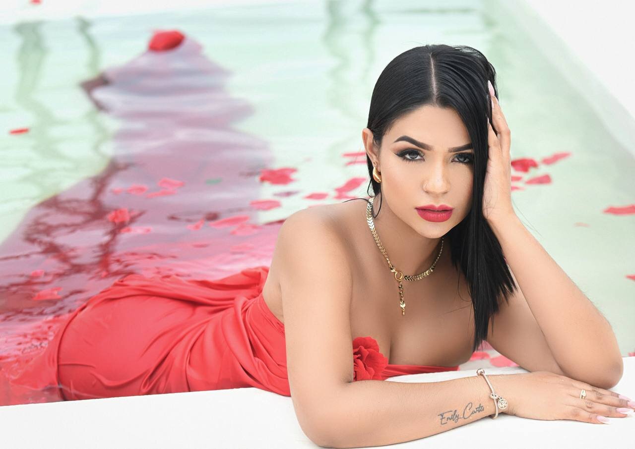 XXX Porn Photo of Nude EmilyCurtiis 30