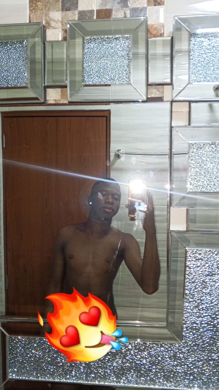 XXX Porn Photo of Nude mikeel_smith81 5
