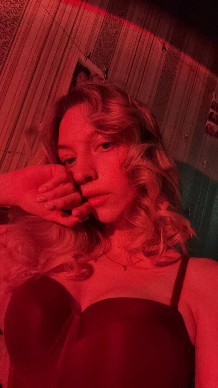 XXX Porn Photo of Nude NancieBrack 3