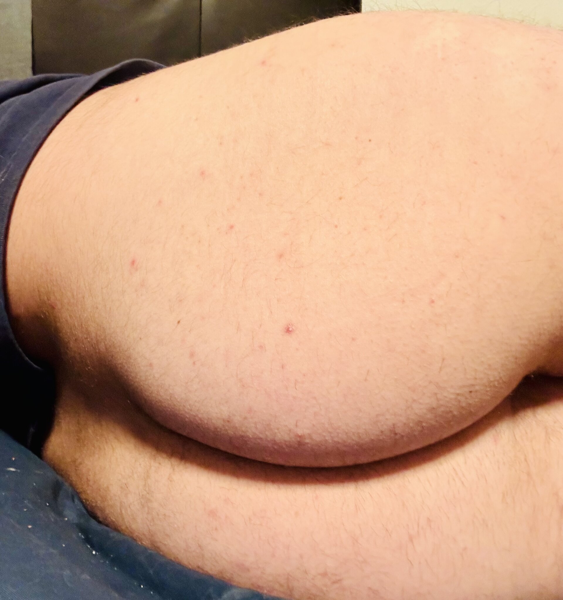 XXX Porn Photo of Nude Thom422 2