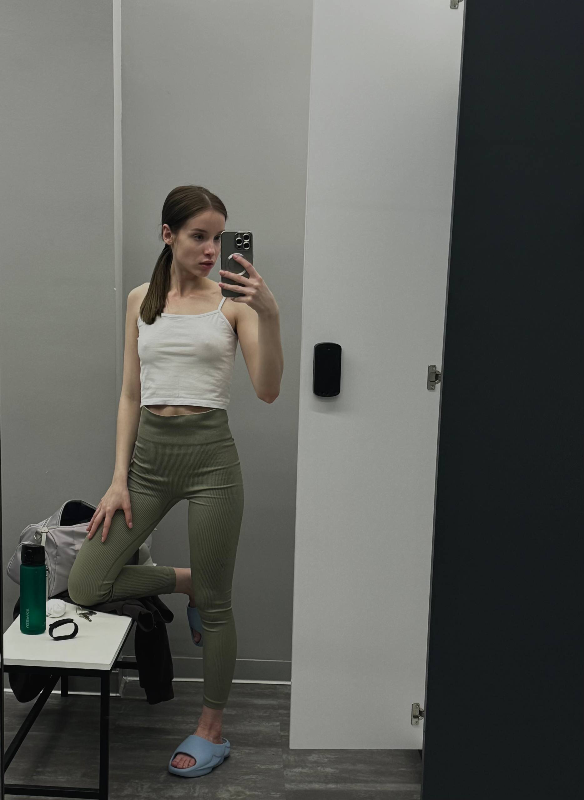 XXX Porn Photo of Nude AvelineSage 36