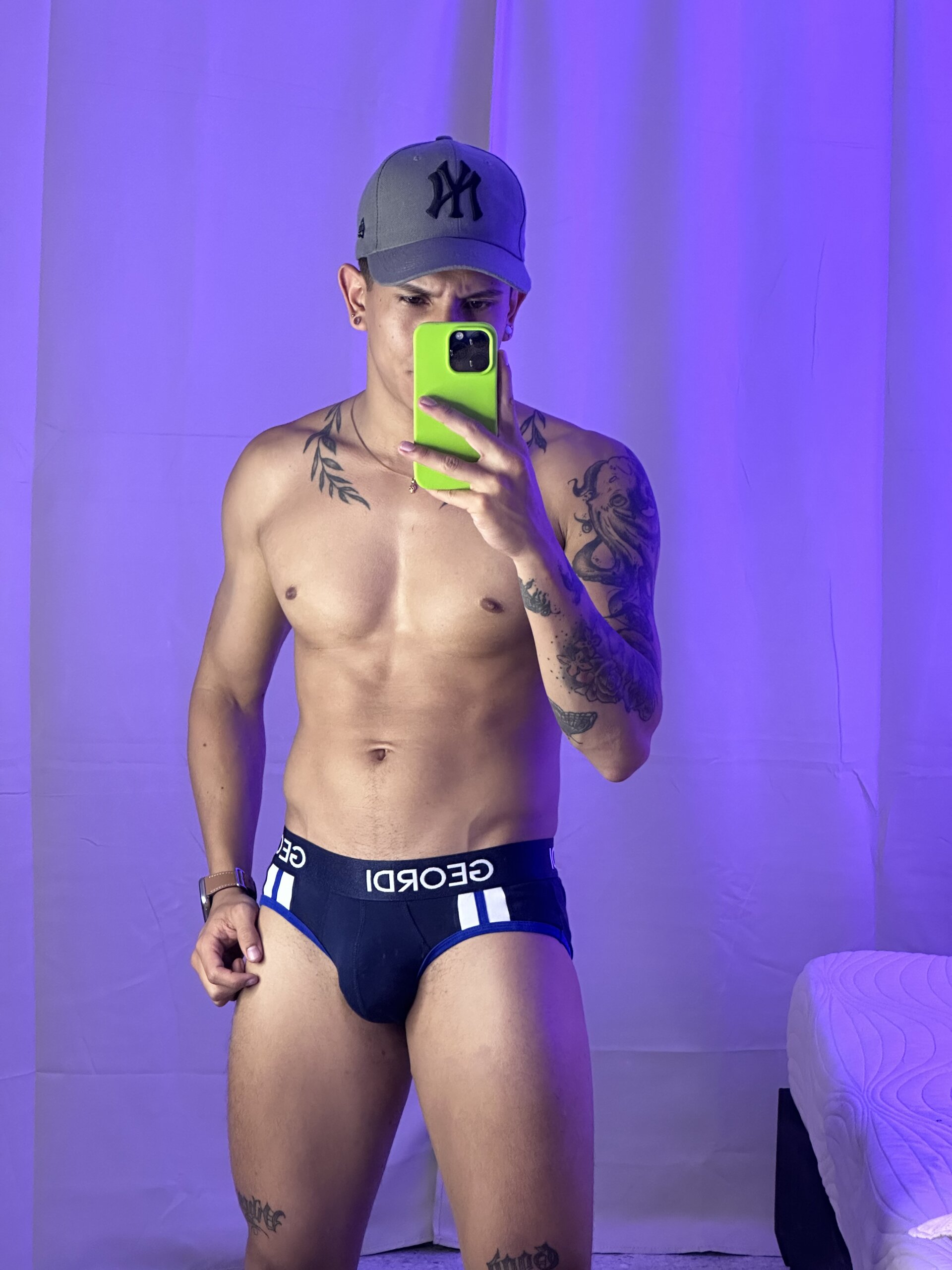 XXX Porn Photo of Nude j_deex 21