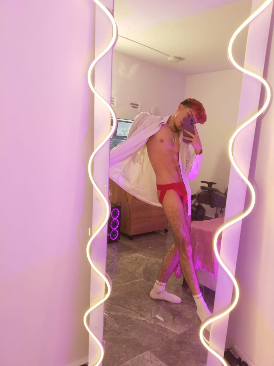 XXX Porn Photo of Nude Axel_tay 14