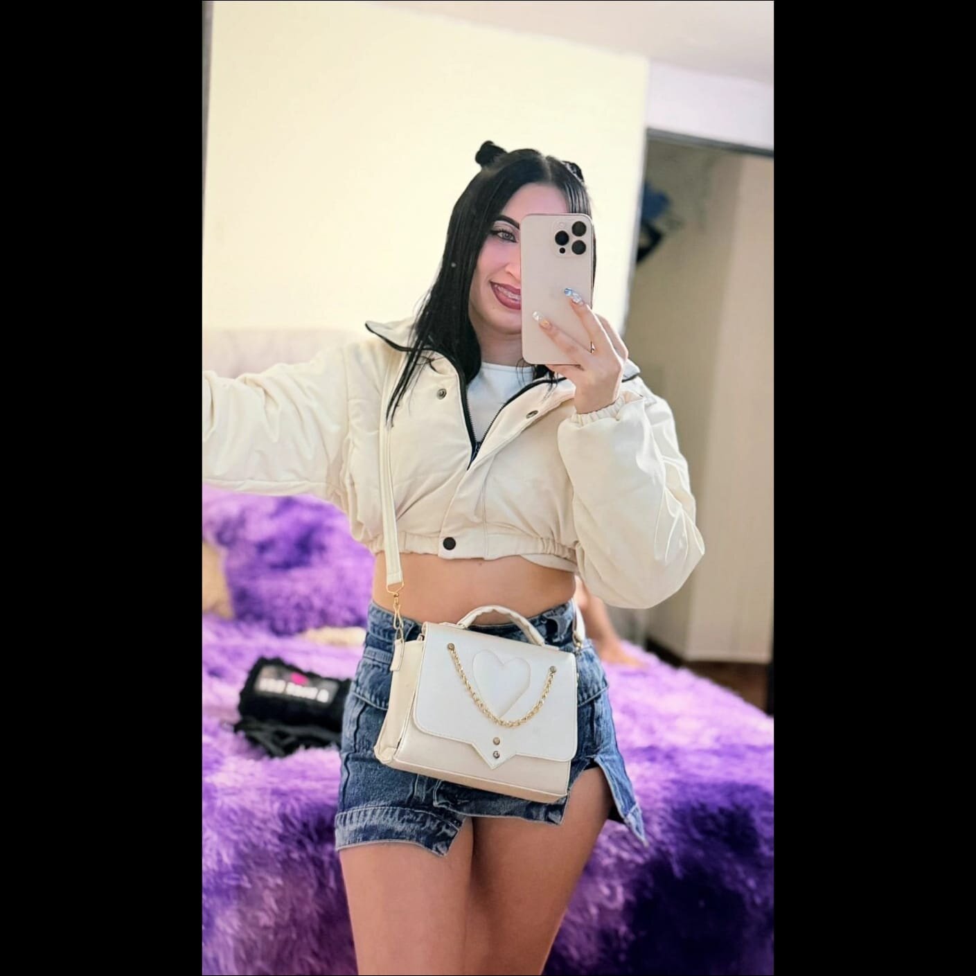 XXX Porn Photo of Nude Isaa_Foxx_ 2