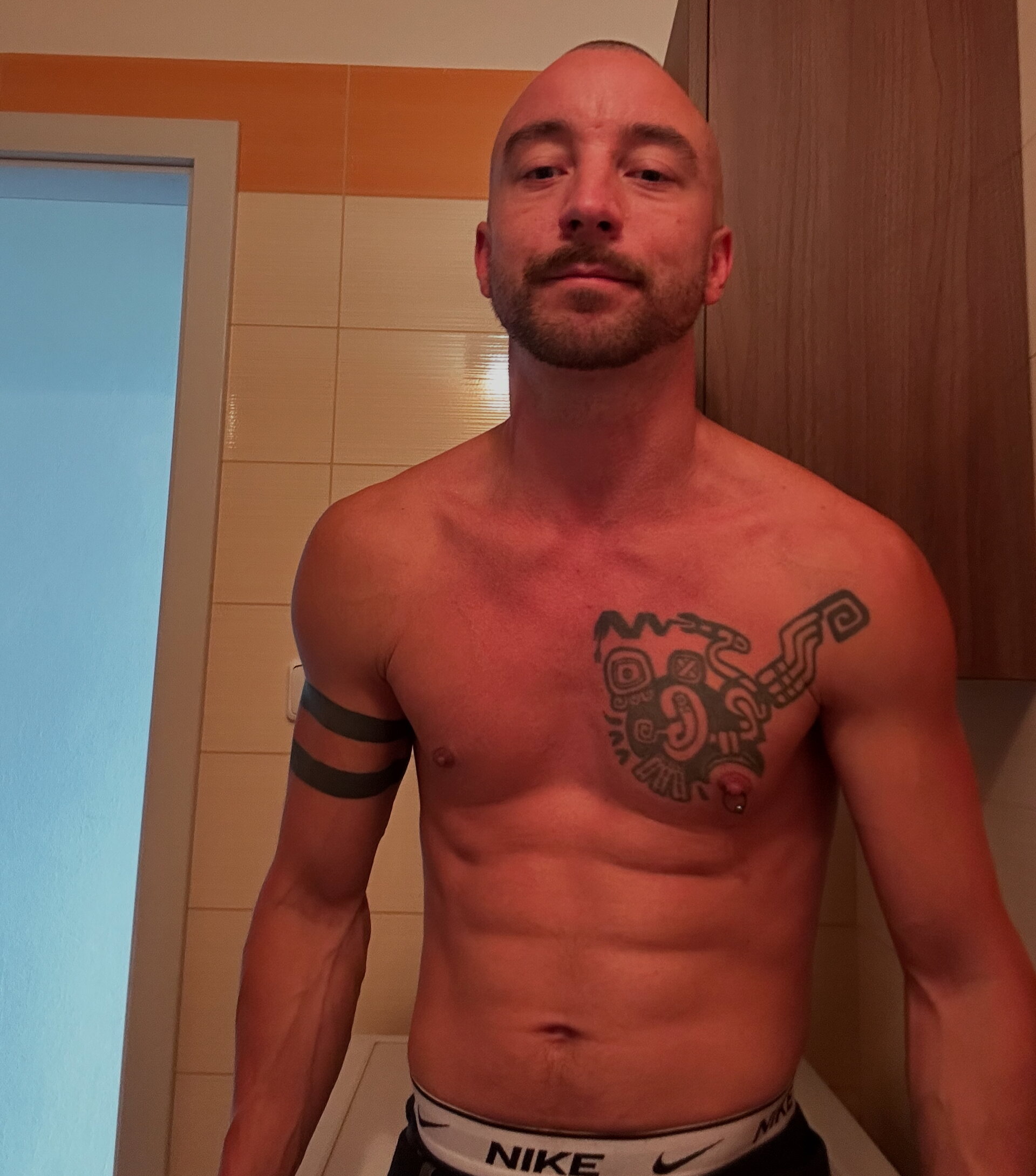 XXX Porn Photo of Nude MikeVersano 1