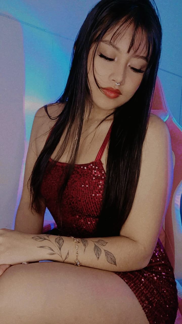 XXX Porn Photo of Nude LuciaHot_Eup 3