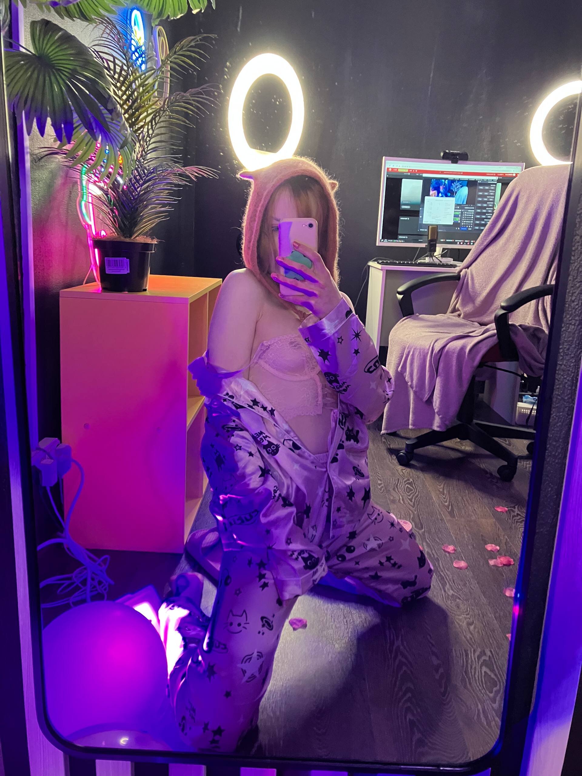 XXX Porn Photo of Nude uwu_Foxy_uwu 6