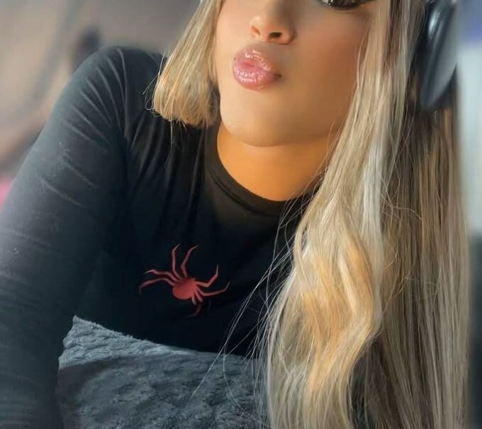 XXX Porn Photo of Nude Cute_Val_ 1