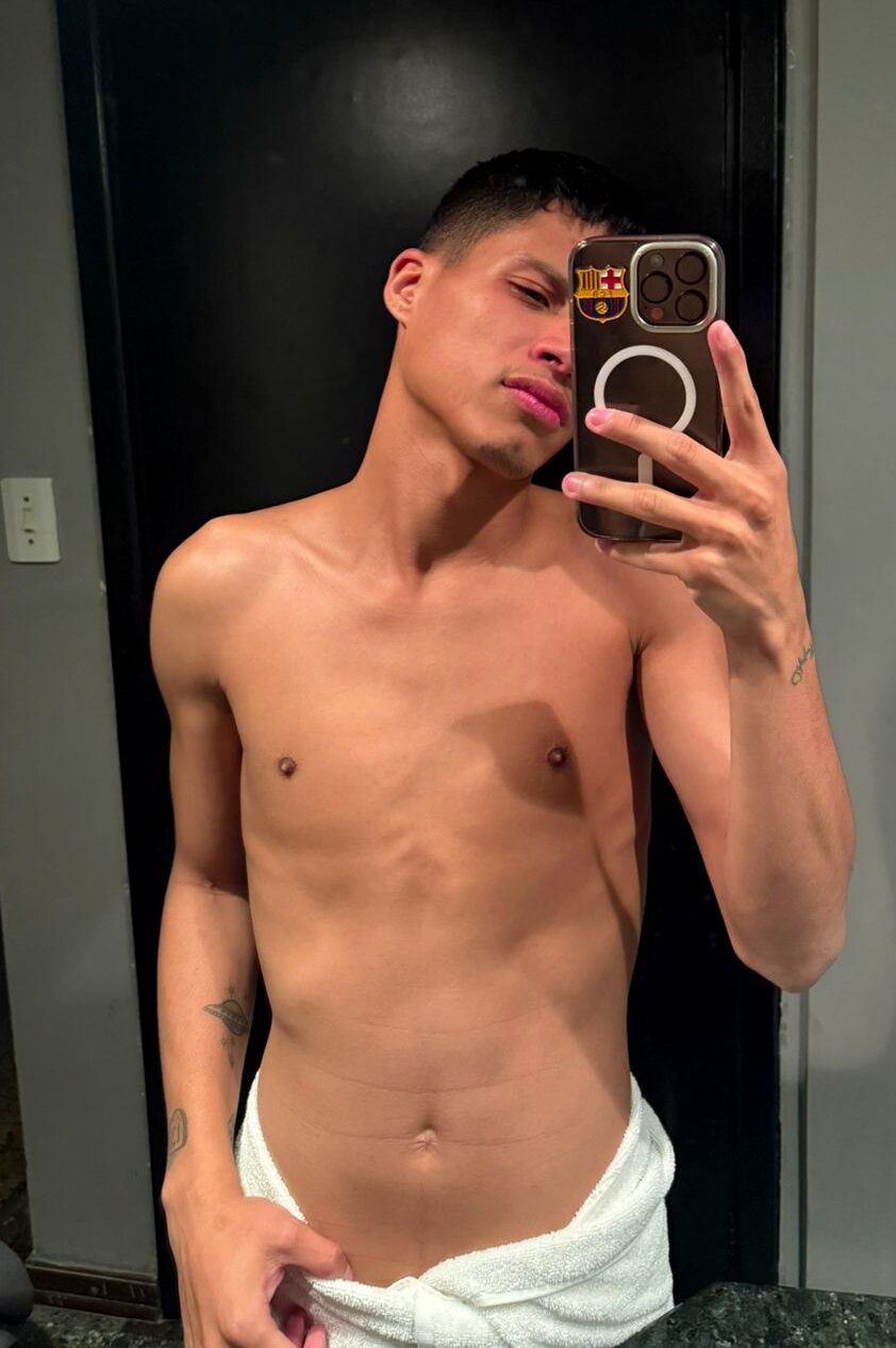 XXX Porn Photo of Nude Kevin_lucas_22cm 2