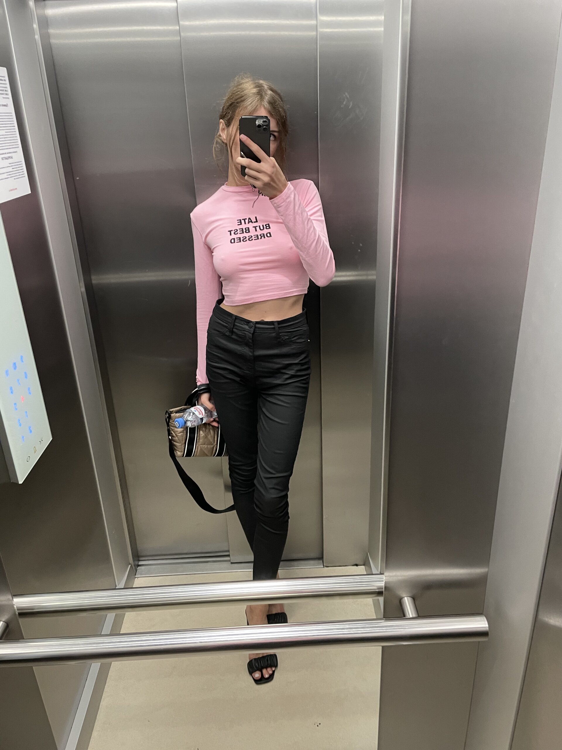 XXX Porn Photo of Nude LucyExtravaganza 18
