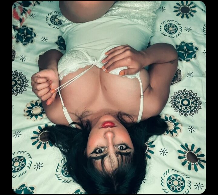 XXX Porn Photo of Nude CoralieFox 4