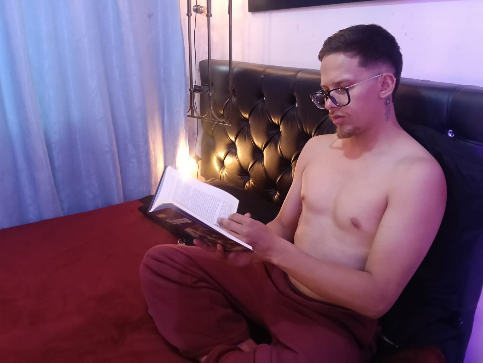 XXX Porn Photo of Nude Jax_boy 4