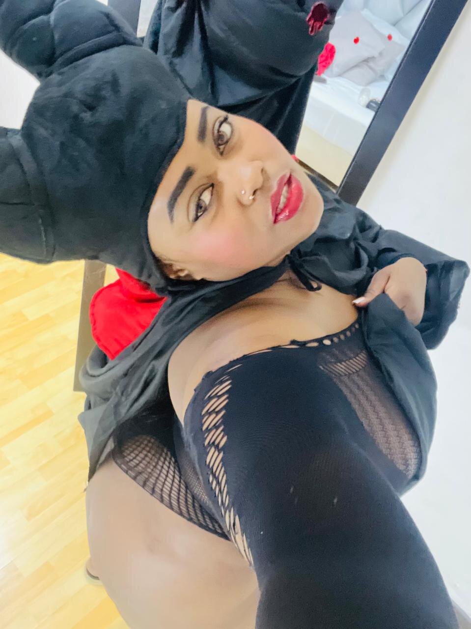 XXX Porn Photo of Nude exotic_karmella 78