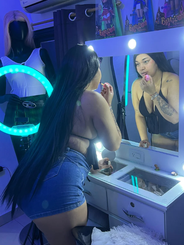 XXX Porn Photo of Nude Latin_bigbutt 2