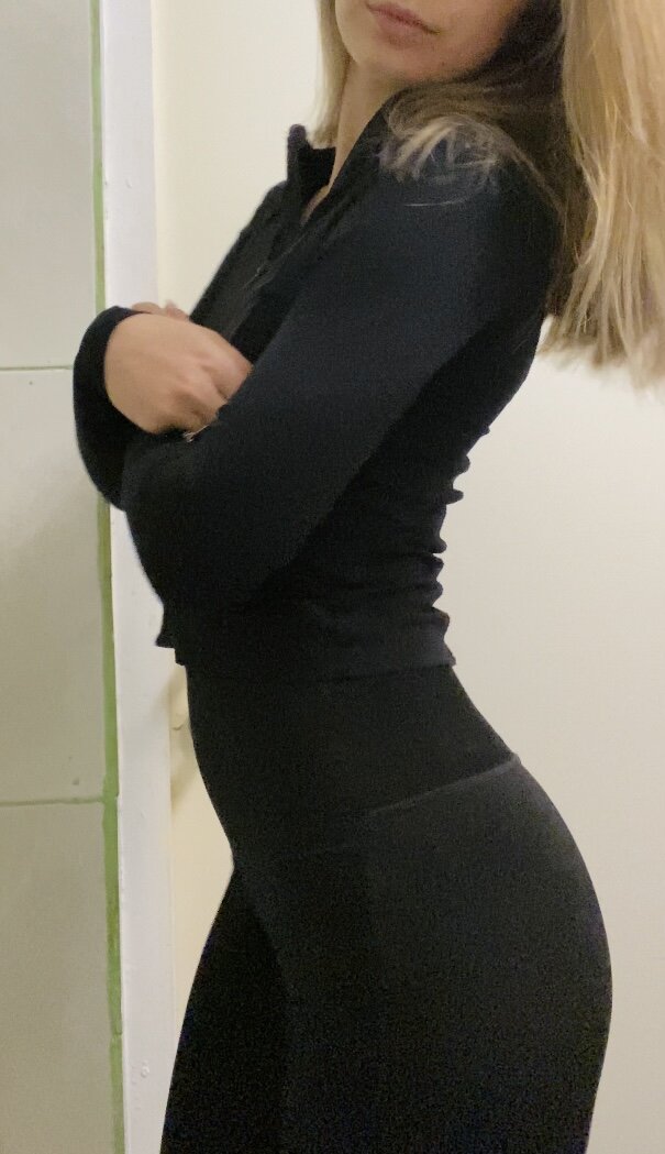 XXX Porn Photo of Nude BlondieDollie 4