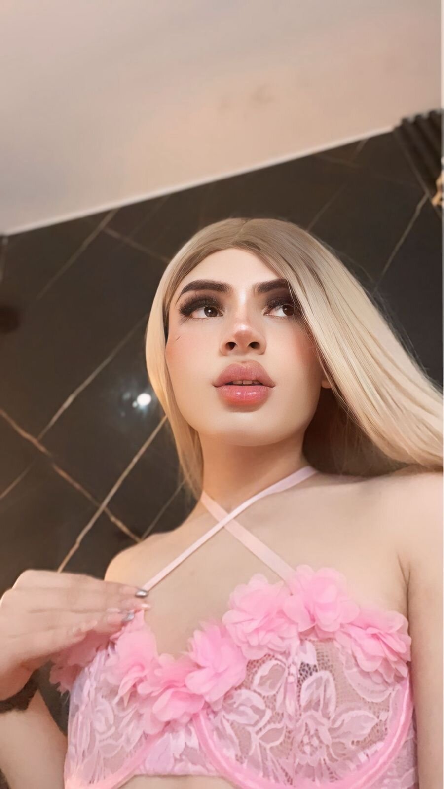 XXX Porn Photo of Nude Emily_Vaughan 2