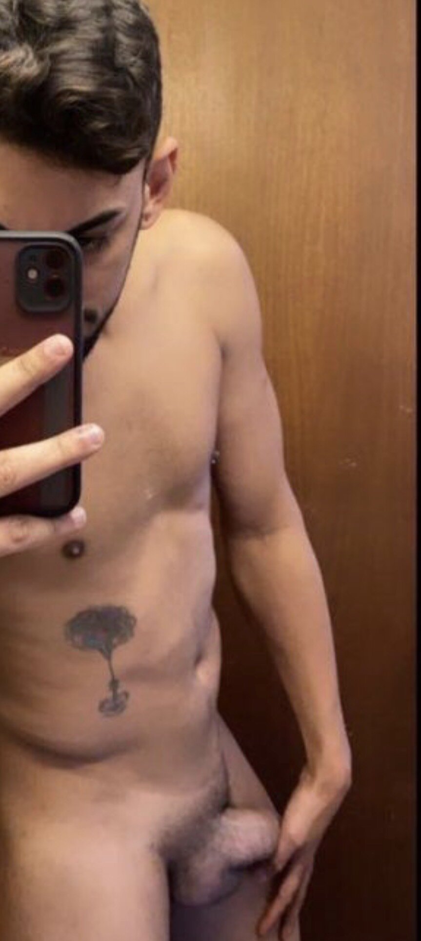 XXX Porn Photo of Nude XXLatinoActorr 1