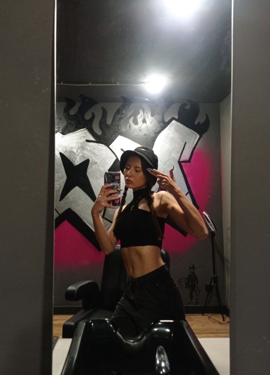 XXX Porn Photo of Nude XxxCosmicBitch 4