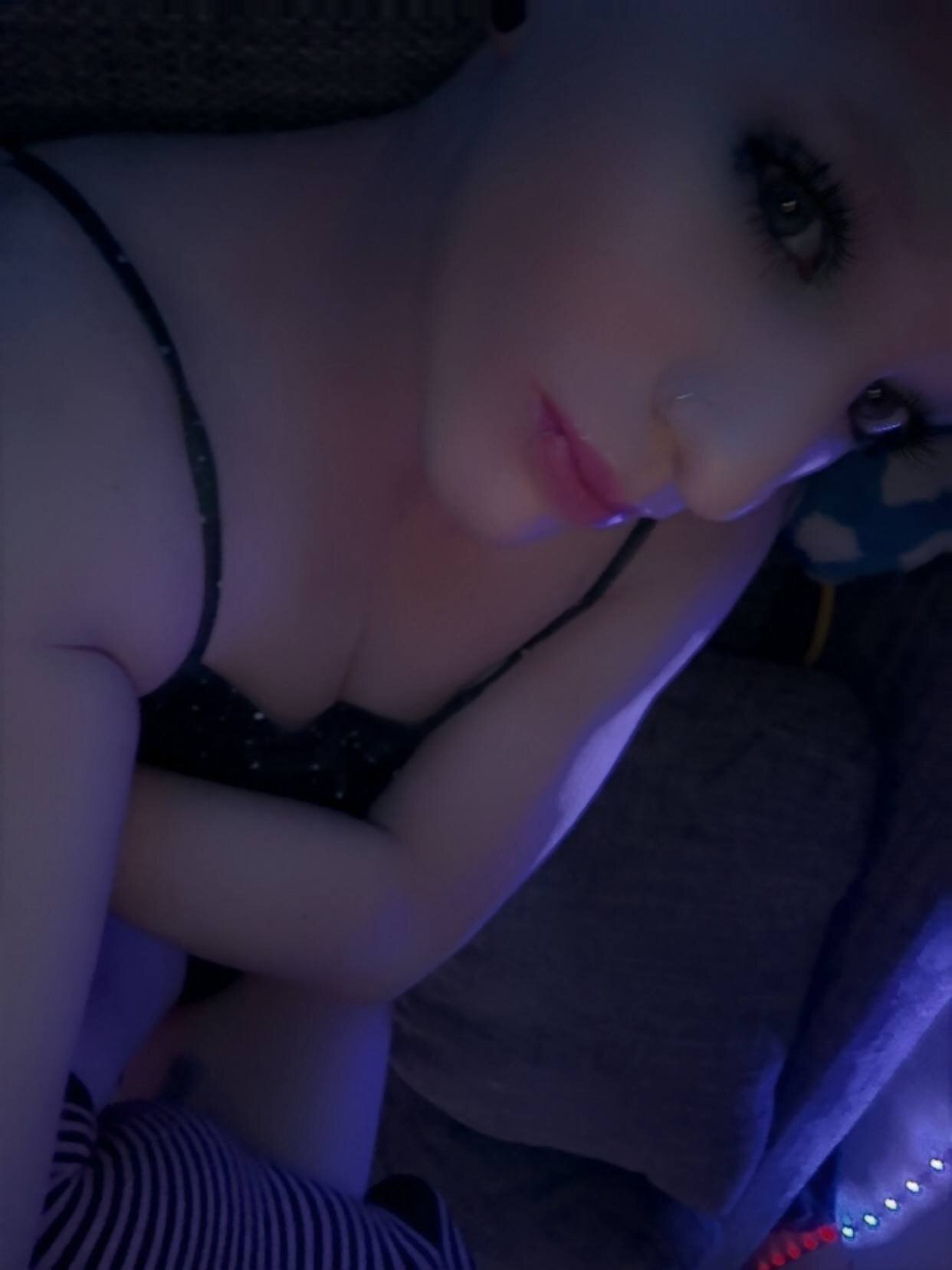 XXX Porn Photo of Nude SexyBlondMandy 1