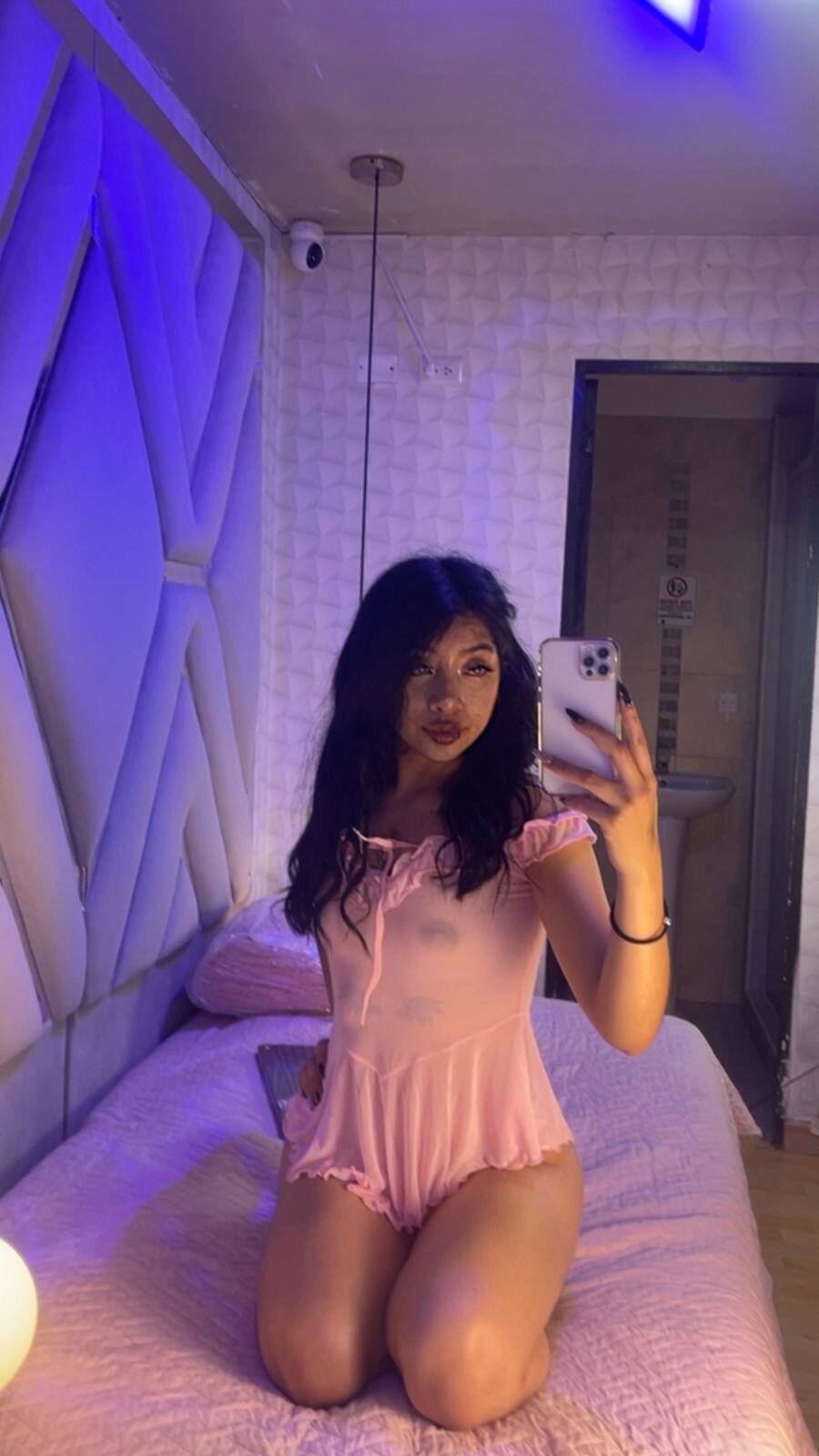 XXX Porn Photo of Nude Ameliatrevicott 33