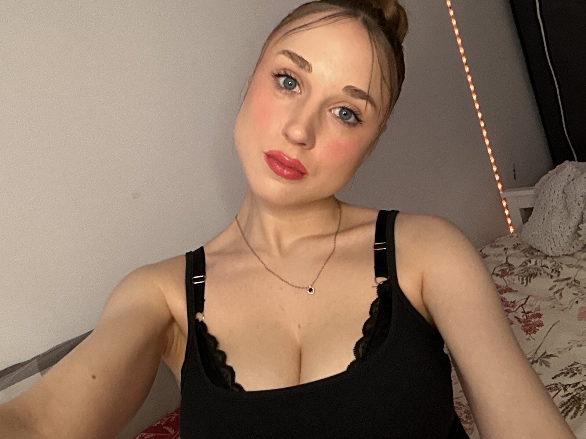 XXX Porn Photo of Nude Wantlt 1
