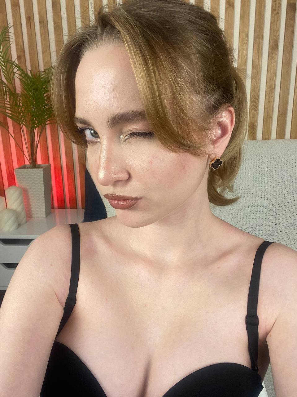 XXX Porn Photo of Nude EllaBloom 4