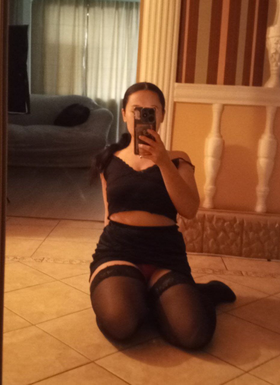 XXX Porn Photo of Nude AgathaJune1 11