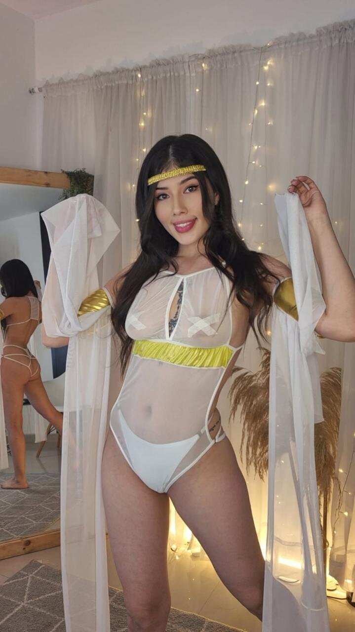 XXX Porn Photo of Nude viooletaa 47