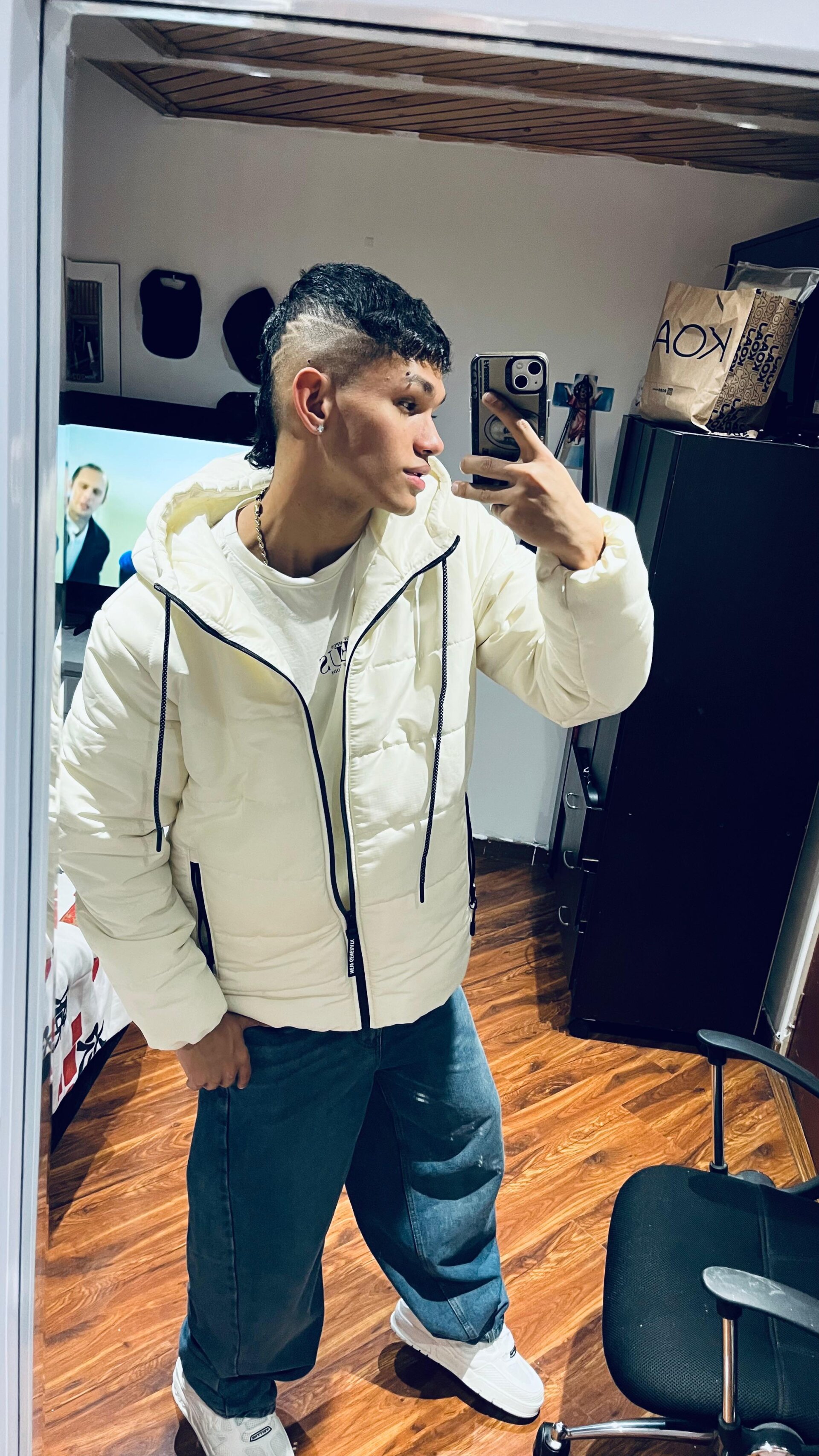 XXX Porn Photo of Nude LoganCarter_nom 5