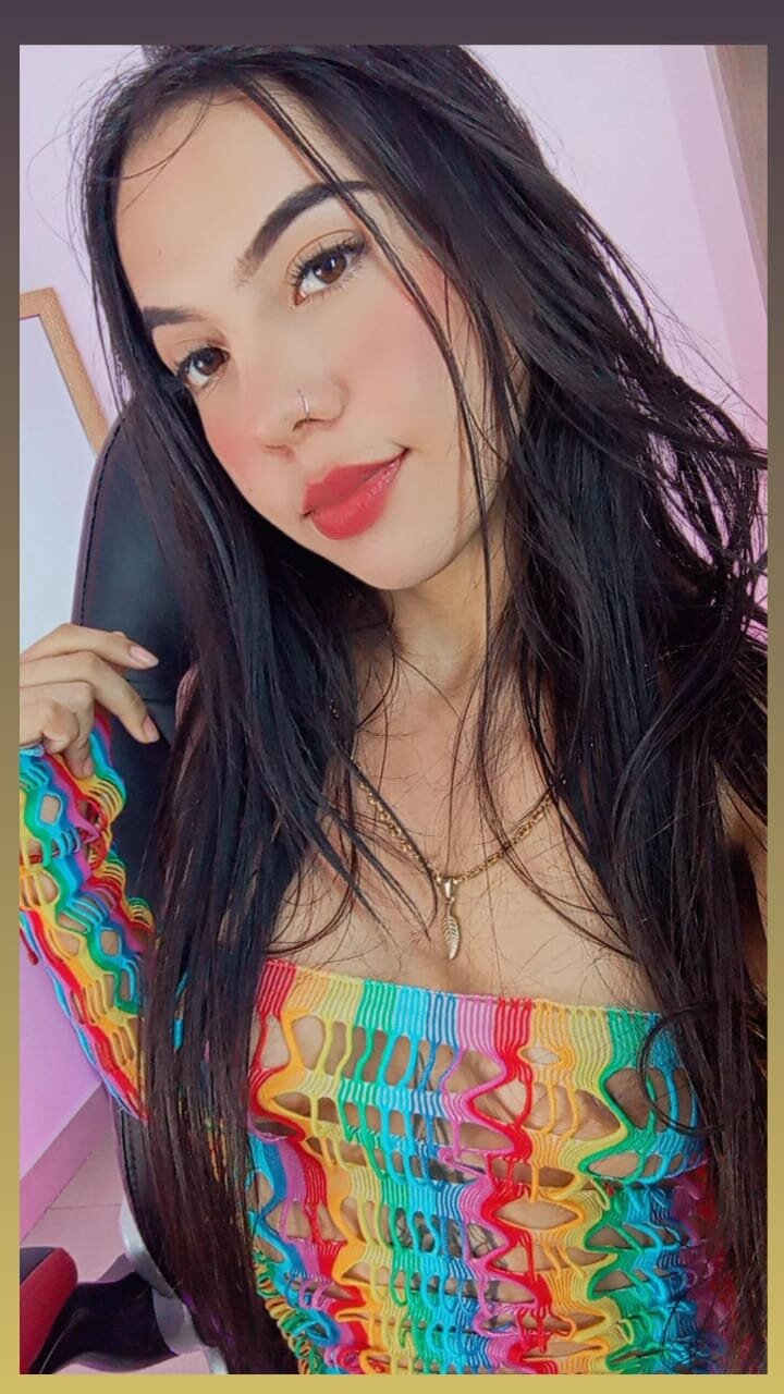 XXX Porn Photo of Nude emysweett 5