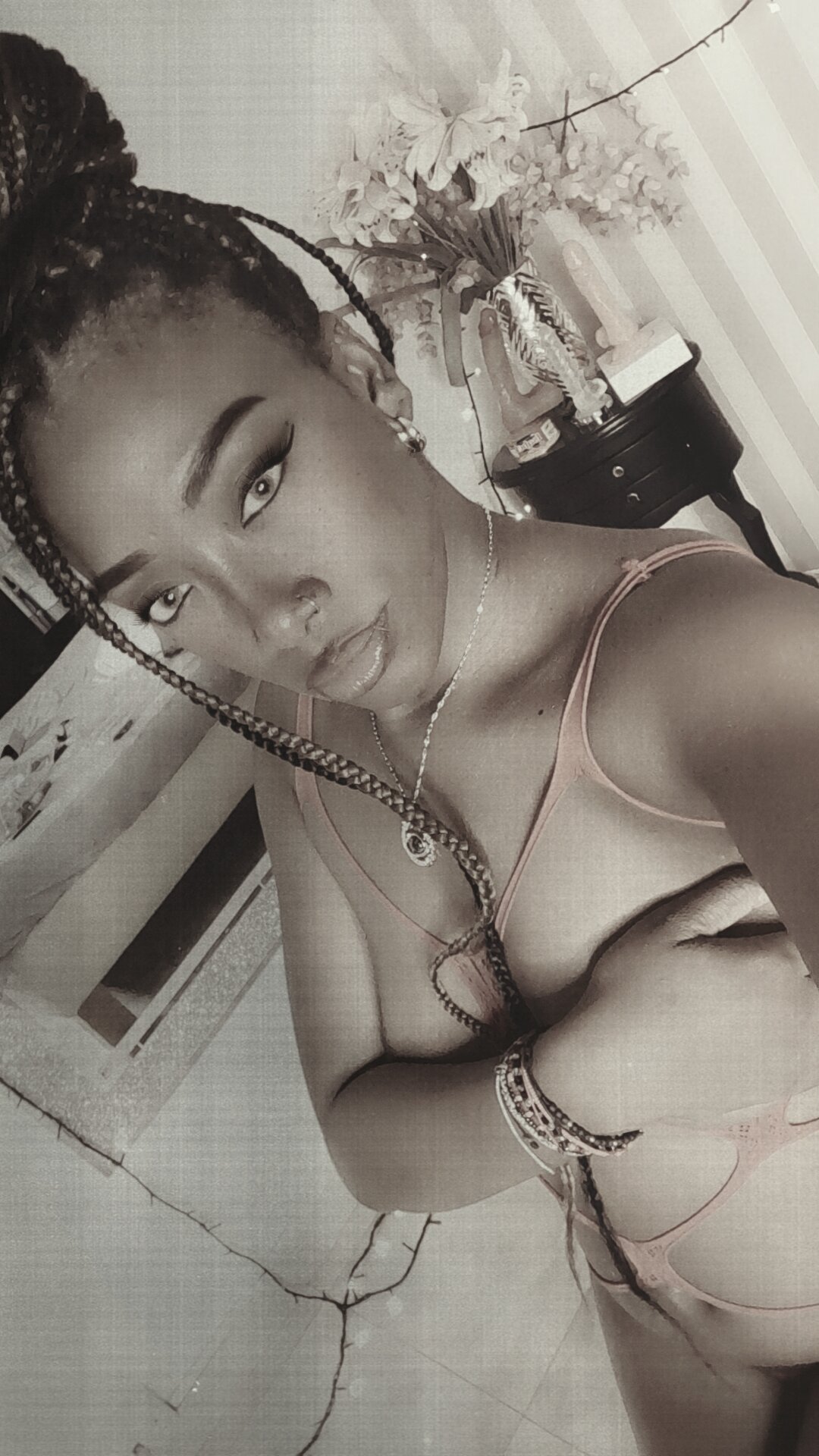 XXX Porn Photo of Nude DarkHoneyy 47