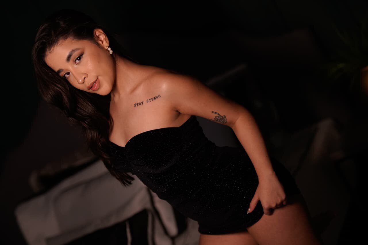 XXX Porn Photo of Nude AryBlair 11