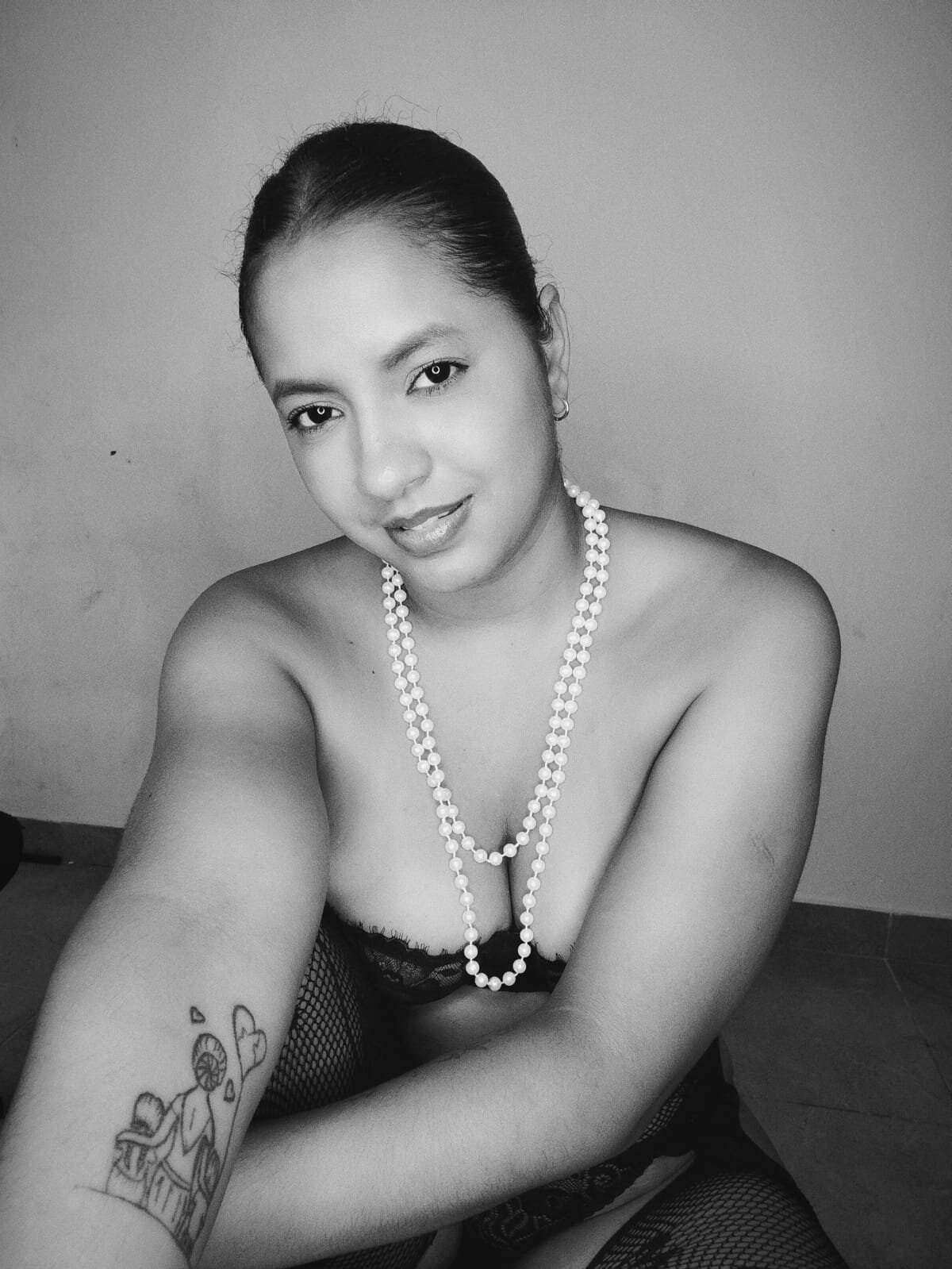 XXX Porn Photo of Nude domi_hot123 18