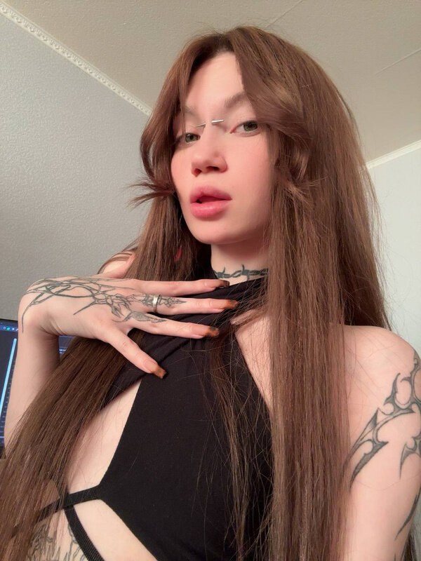 XXX Porn Photo of Nude Alice_1n_Wonderland_ 10