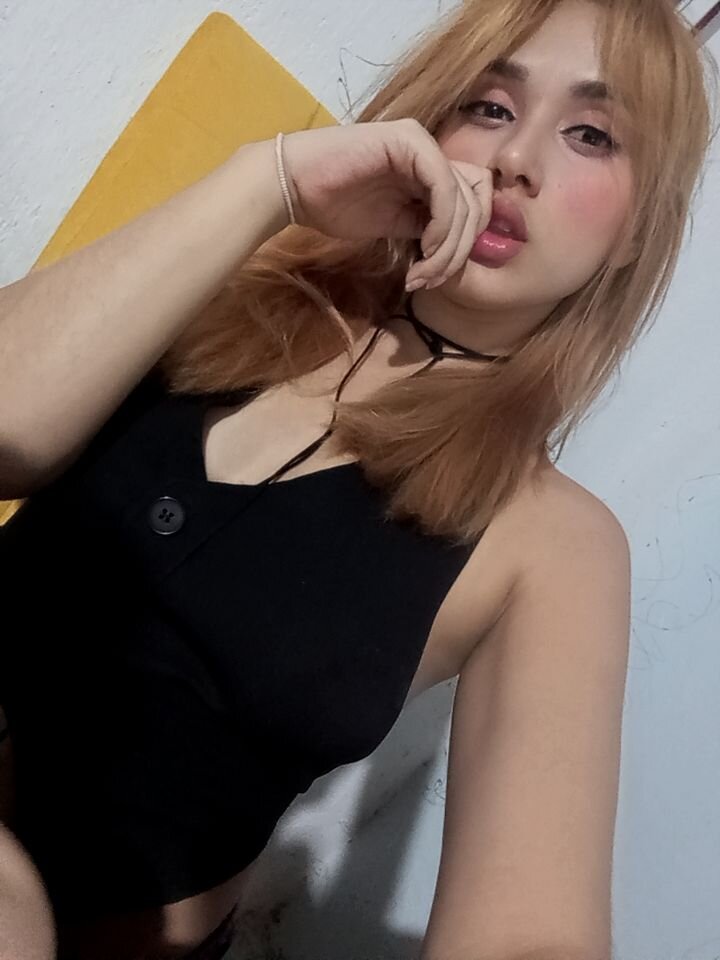 XXX Porn Photo of Nude lola_mamadas 10
